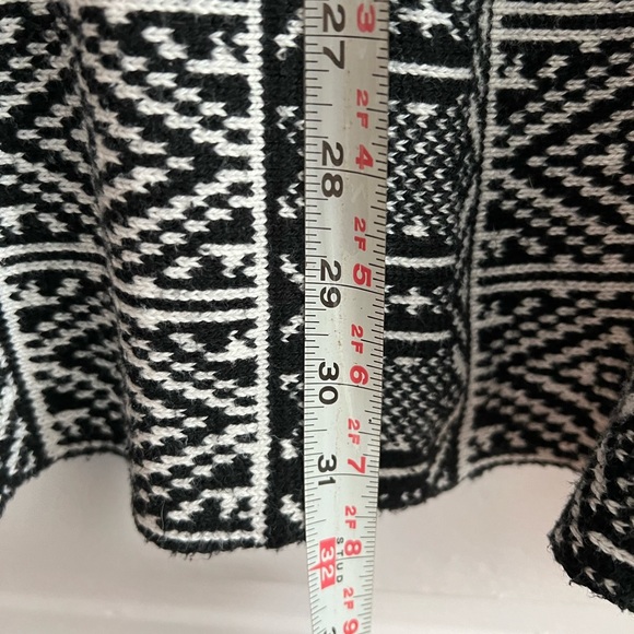 Old Navy Black White Aztec Cardigan-Large - Picture 4 of 7